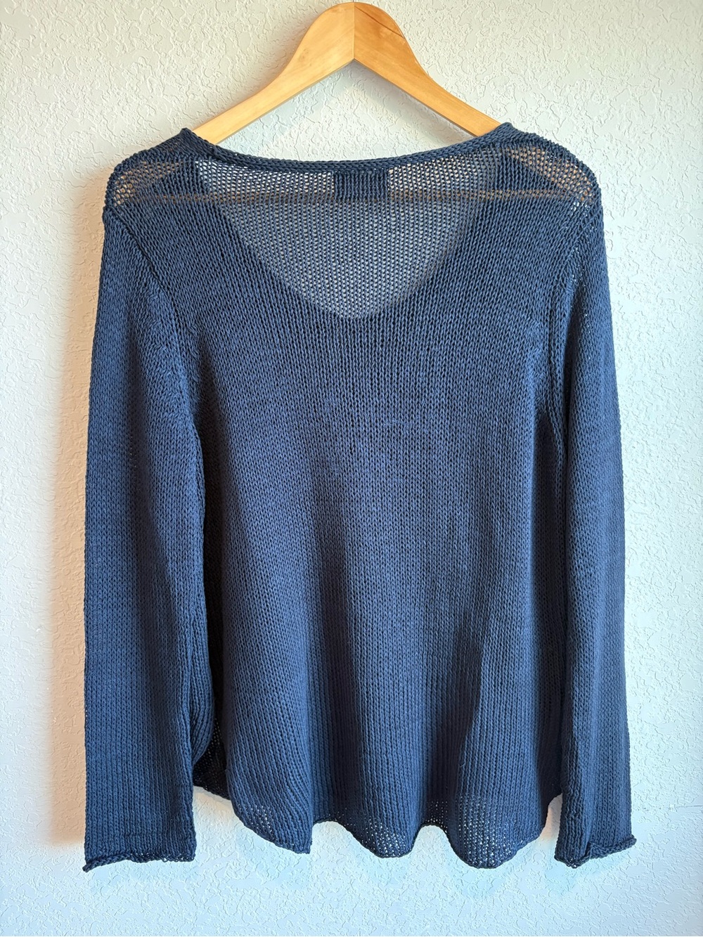 Wooden Ships “Boat Babe” Navy Lightweight Knit Sweater Women’s Beach Coastal - Picture 5 of 5